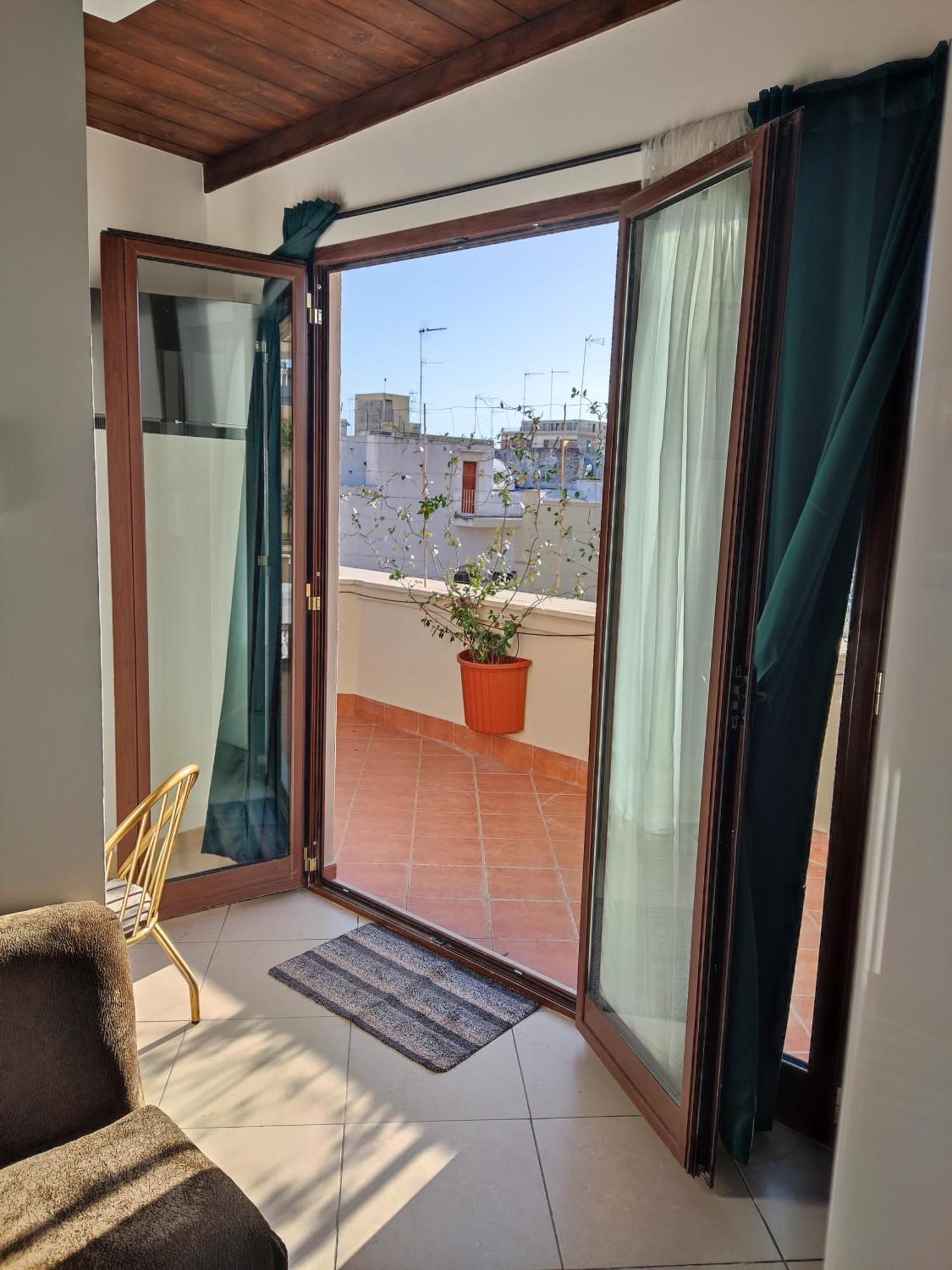 Trani Residence Kültér fotó